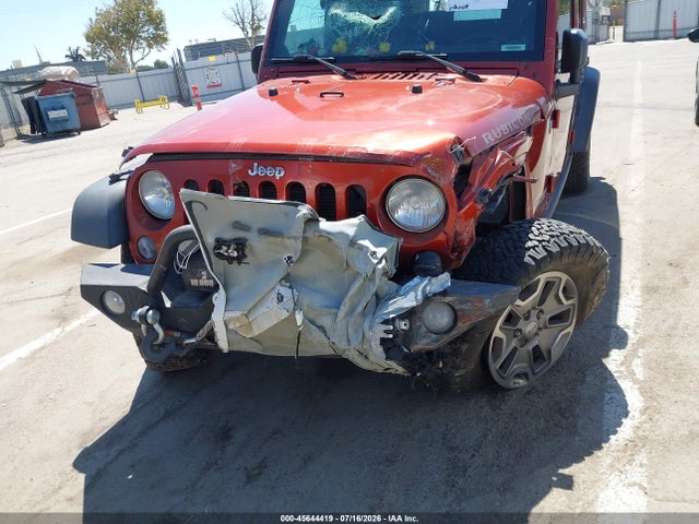 1C4BJWFG0EL303363 Jeep Wrangler Unlimited Rubicon