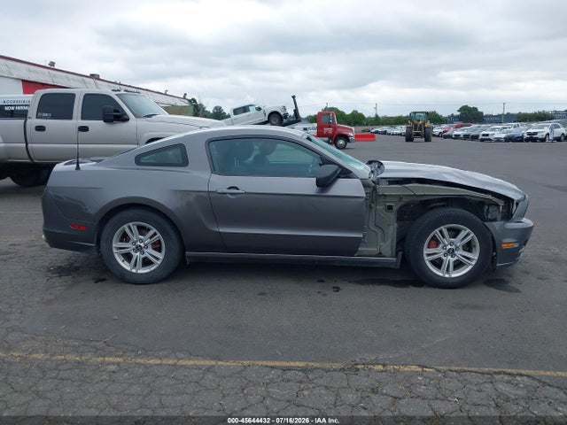 1ZVBP8AM9E5312572 Ford Mustang V6