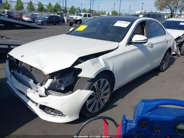 WDDZF4JB5KA608502 Mercedes-Benz E 300