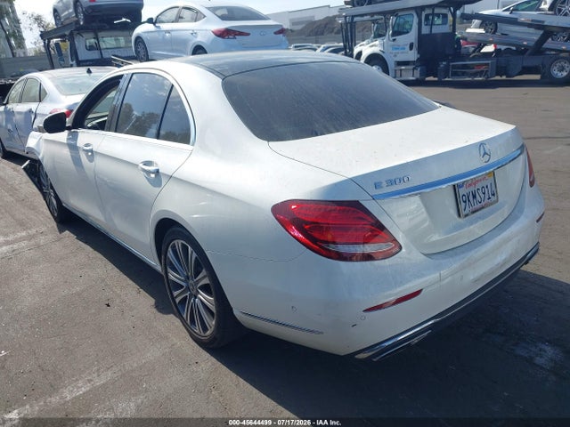 WDDZF4JB5KA608502 Mercedes-Benz E 300