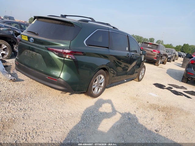 45644507 :رقم المزاد ، 5TDJSKFC5SS215319 vin ، 2025 Toyota Sienna Xle مزاد بيع