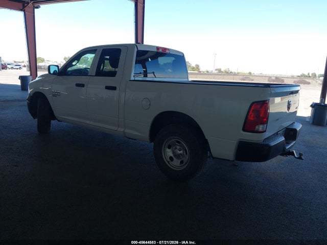 1C6RR7FGXLS158873 RAM 1500 Classic Tradesman 4x4 6&#039;4 Box