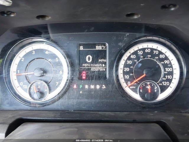 1C6RR7FGXLS158873 RAM 1500 Classic Tradesman 4x4 6&#039;4 Box