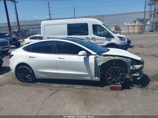 5YJ3E1EB0JF106563 Tesla Model 3 Long Range/performance