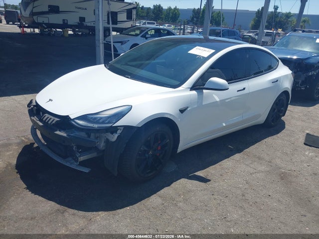 5YJ3E1EB0JF106563 Tesla Model 3 Long Range/performance