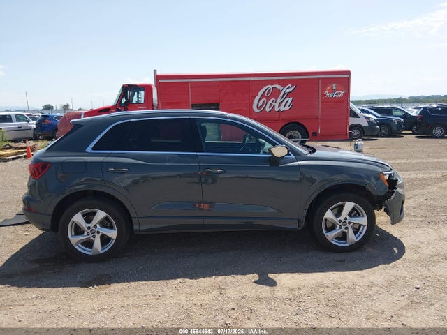 45644643 :رقم المزاد ، WA1AUCF3XM1136383 vin ، 2021 Audi Q3 Premium 40 Tfsi Quattro Tiptronic مزاد بيع