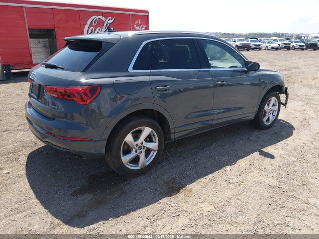 45644643 :رقم المزاد ، WA1AUCF3XM1136383 vin ، 2021 Audi Q3 Premium 40 Tfsi Quattro Tiptronic مزاد بيع