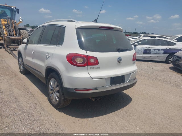 2011 Volkswagen Tiguan Se მანქანა იყიდება აუქციონზე, vin: WVGAV7AX5BW536402, აუქციონის ნომერი: 45644644