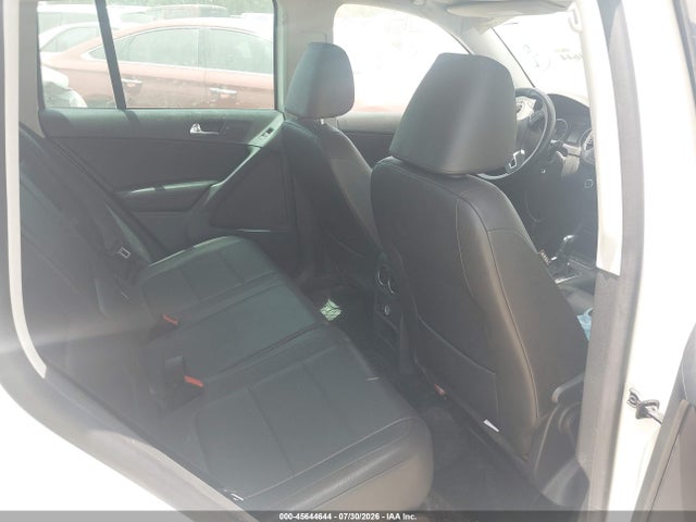 2011 Volkswagen Tiguan Se მანქანა იყიდება აუქციონზე, vin: WVGAV7AX5BW536402, აუქციონის ნომერი: 45644644
