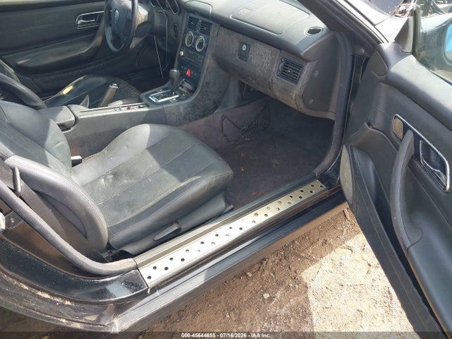 Продаж на аукціоні авто 1999 Mercedes-benz Slk 230 Kompressor, vin: WDBKK47F5XF111623, номер лоту: 45644655