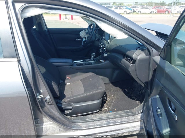 45644700 :رقم المزاد ، 3N1AB8CV4NY263919 vin ، 2022 Nissan Sentra Sv Xtronic Cvt مزاد بيع
