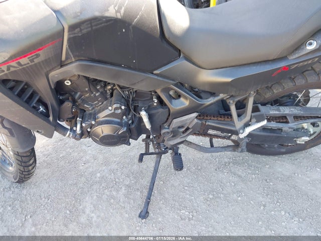 JH2RD1617RK102065 Honda Xl750