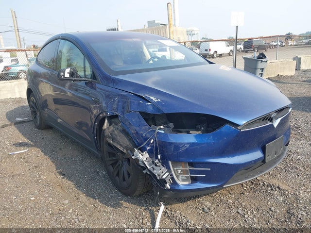 Продаж на аукціоні авто 2016 Tesla Model X 60d/70d/75d/90d, vin: 5YJXCAE23GF031499, номер лоту: 45644712
