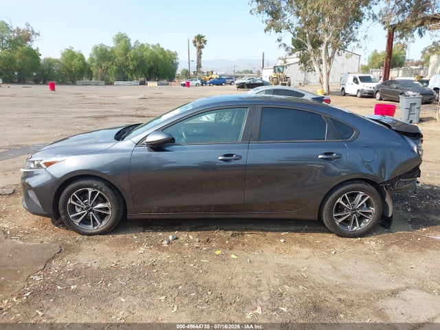 45644735 :رقم المزاد ، 3KPF24AD6RE800786 vin ، 2024 Kia Forte Lxs مزاد بيع