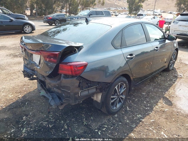 45644735 :رقم المزاد ، 3KPF24AD6RE800786 vin ، 2024 Kia Forte Lxs مزاد بيع