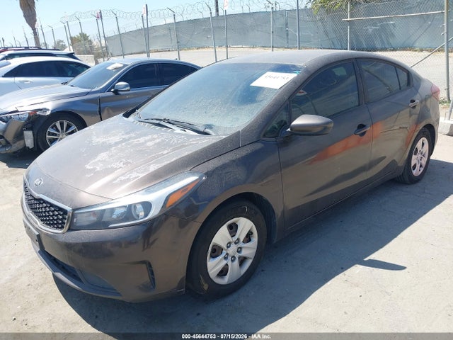 KIA FORTE LX 2018 3KPFL4A78JE180809 Image 2