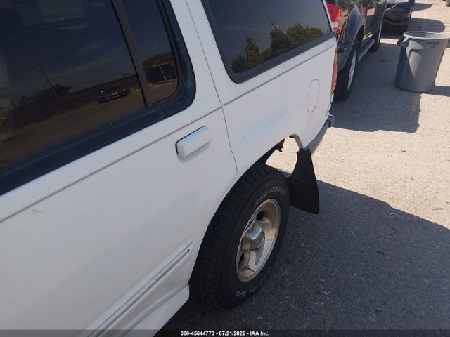 Aukcja sprzedaży 1997 Ford Explorer Eddie Bauer/limited/xlt, vin: 1FMDU35P2VZC32353, numer aukcji: 45644773