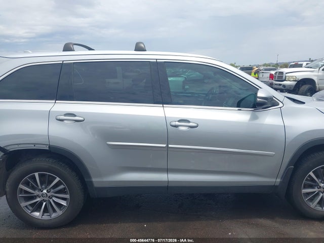 Продаж на аукціоні авто 2019 Toyota Highlander Xle, vin: 5TDJZRFH5KS981499, номер лоту: 45644776