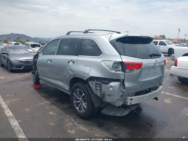 Продаж на аукціоні авто 2019 Toyota Highlander Xle, vin: 5TDJZRFH5KS981499, номер лоту: 45644776
