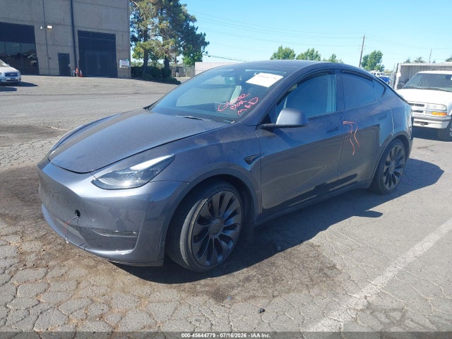 2022 Tesla Model Y Performance Dual Motor All-wheel Drive მანქანა იყიდება აუქციონზე, vin: 7SAYGDEF7NF346237, აუქციონის ნომერი: 45644779