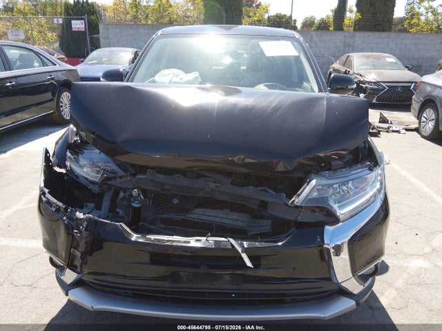 Mitsubishi Outlander Se 2018 JA4AD3A39JZ042497 Image 12