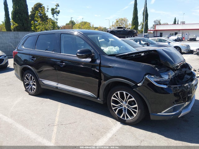 Mitsubishi Outlander Se 2018 JA4AD3A39JZ042497 Image 13
