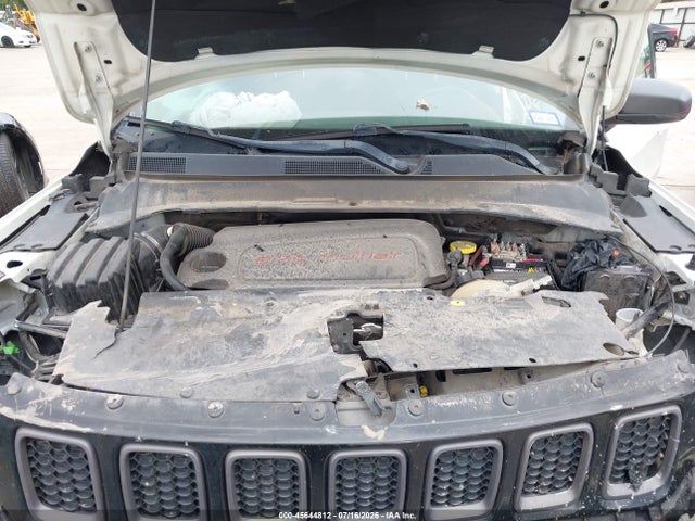 45644812 :رقم المزاد ، 3C4NJDDB0JT129429 vin ، 2018 Jeep Compass Trailhawk 4x4 مزاد بيع