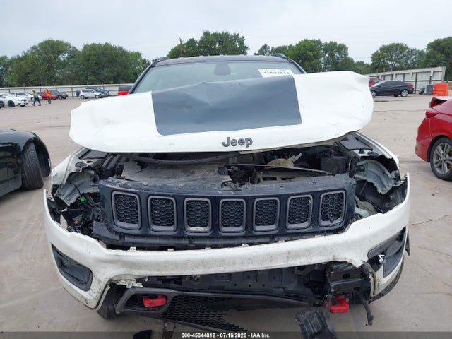 45644812 :رقم المزاد ، 3C4NJDDB0JT129429 vin ، 2018 Jeep Compass Trailhawk 4x4 مزاد بيع