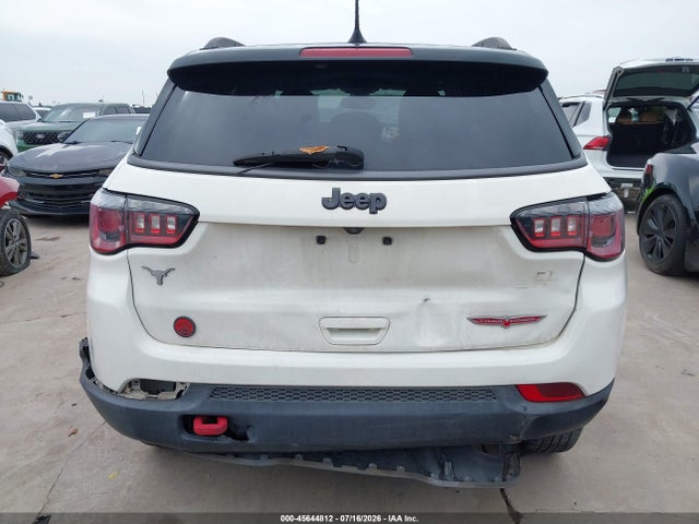 45644812 :رقم المزاد ، 3C4NJDDB0JT129429 vin ، 2018 Jeep Compass Trailhawk 4x4 مزاد بيع