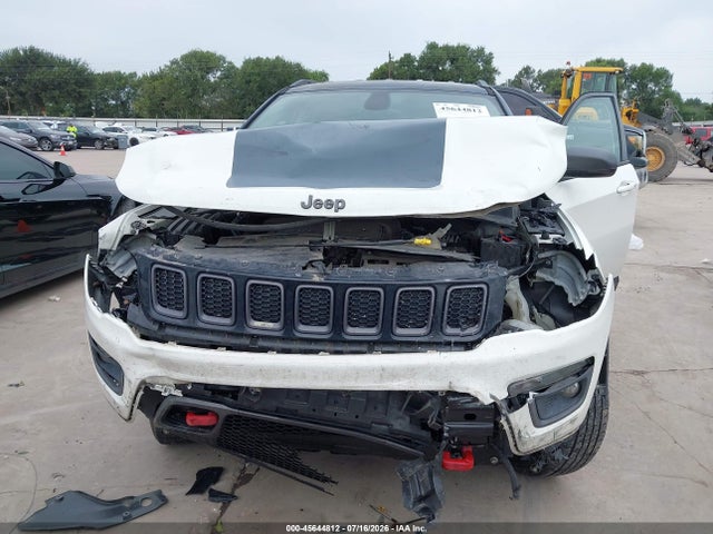 45644812 :رقم المزاد ، 3C4NJDDB0JT129429 vin ، 2018 Jeep Compass Trailhawk 4x4 مزاد بيع