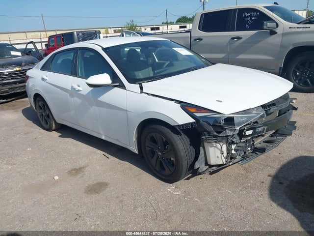 45644837 :رقم المزاد ، 5NPLM4AG4MH035024 vin ، 2021 Hyundai Elantra Sel مزاد بيع
