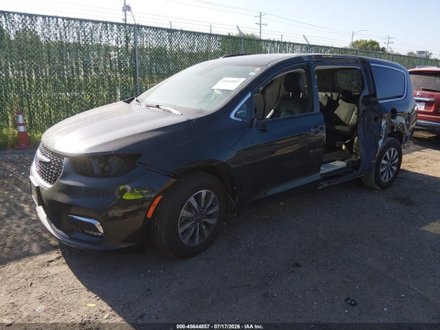 Chrysler Pacifica Touring L 2021 2C4RC1BG6MR534811 Image 2