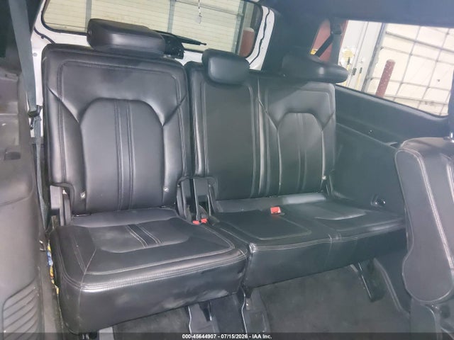 Ford Expedition Max Limited 2018 1FMJK1KT5JEA57631 Image 18