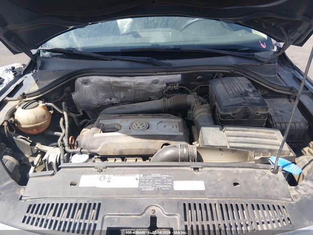 45644918 :رقم المزاد ، WVGAV7AX3BW546037 vin ، 2011 Volkswagen Tiguan Se مزاد بيع