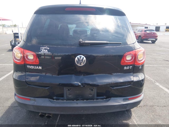 45644918 :رقم المزاد ، WVGAV7AX3BW546037 vin ، 2011 Volkswagen Tiguan Se مزاد بيع