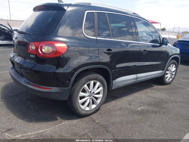 45644918 :رقم المزاد ، WVGAV7AX3BW546037 vin ، 2011 Volkswagen Tiguan Se مزاد بيع