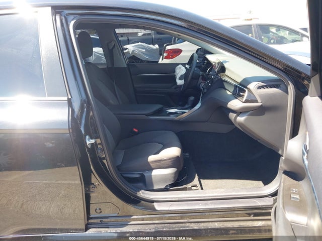Toyota CAMRY LE 2024 4T1C11AKXRU252128 Image 5