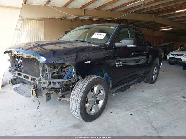45644934 :رقم المزاد ، 1C6RR7GT9HS596934 vin ، 2017 Ram 1500 Big Horn  4x4 6'4 Box مزاد بيع