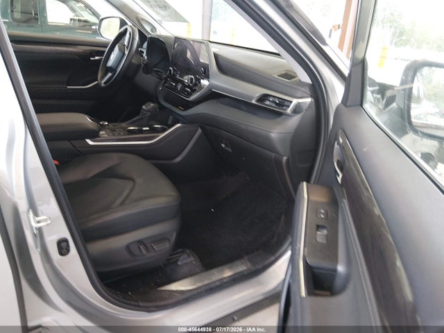 Toyota Highlander Platinum 2023 5TDKDRBH0PS014637 Image 5