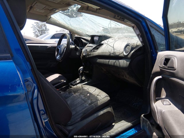 3FADP4EJ9JM104674 Ford FIESTA SE