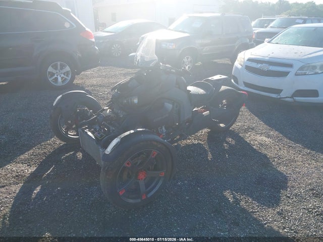 Can-Am Ryker 2019 3JB2FEG45KJ000092 Image 2