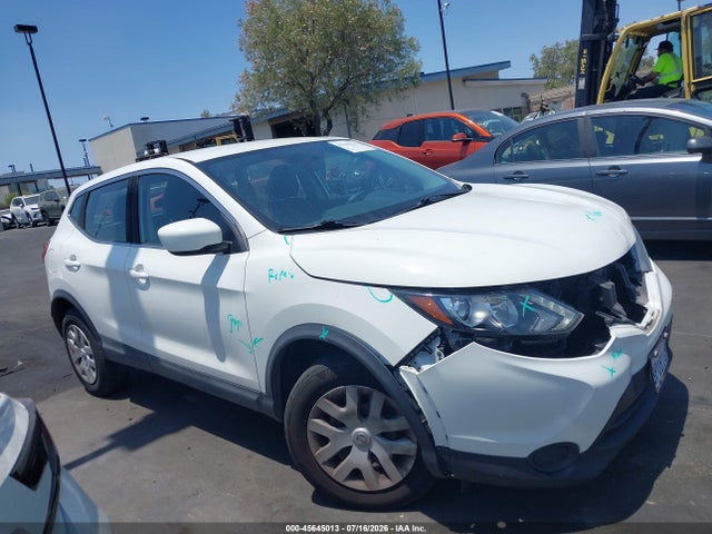 JN1BJ1CP9JW156351 Nissan Rogue Sport S