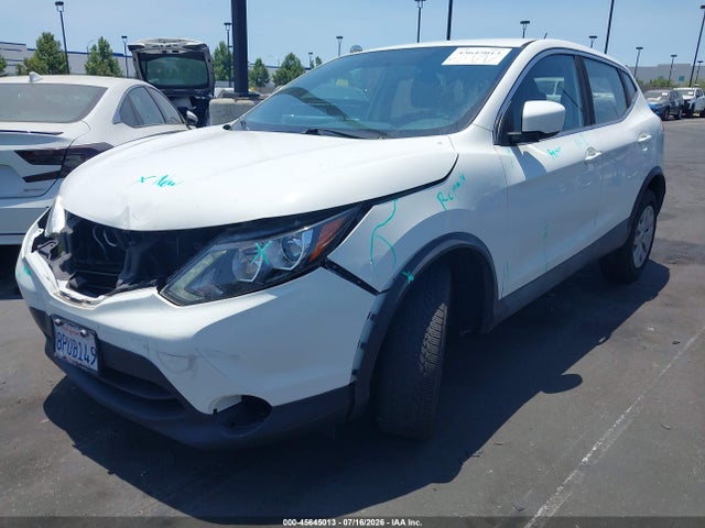 JN1BJ1CP9JW156351 Nissan Rogue Sport S