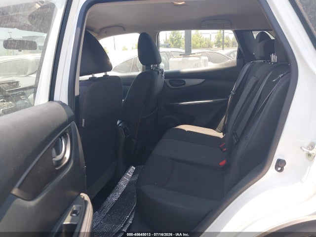 JN1BJ1CP9JW156351 Nissan Rogue Sport S