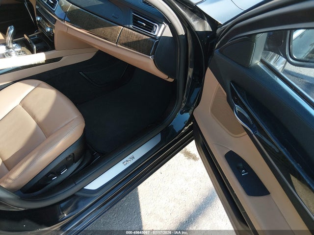45645067 :رقم المزاد ، WBAKA4C59CC613660 vin ، 2012 Bmw 740i مزاد بيع