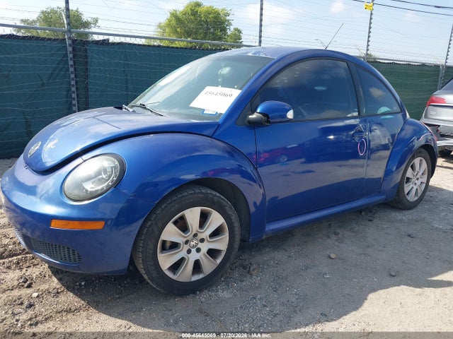 45645069 :رقم المزاد ، 3VWPW31C78M513906 vin ، 2008 Volkswagen New Beetle S مزاد بيع