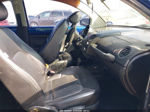45645069 :رقم المزاد ، 3VWPW31C78M513906 vin ، 2008 Volkswagen New Beetle S مزاد بيع