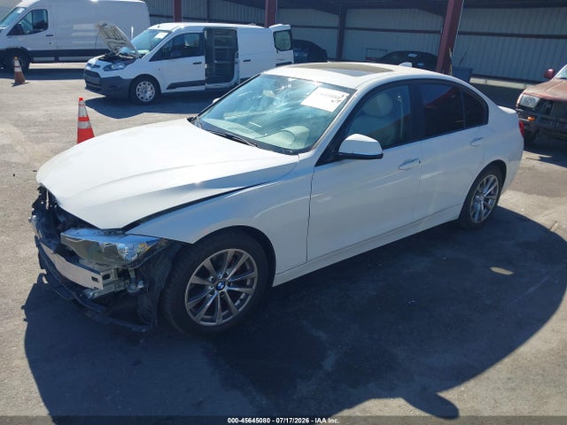 WBA8E1G36HNU18603 BMW 320i