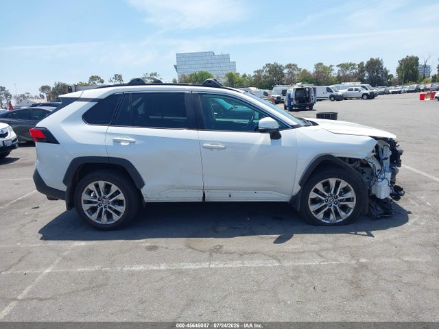 Toyota Rav4 Xle Premium 2024 2T3A1RFV2RW479183 Image 13