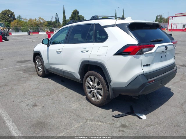 Toyota Rav4 Xle Premium 2024 2T3A1RFV2RW479183 Image 3